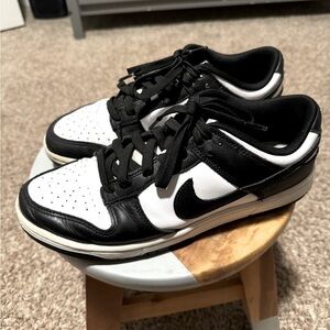 Men’s Panda Dunks - size 9